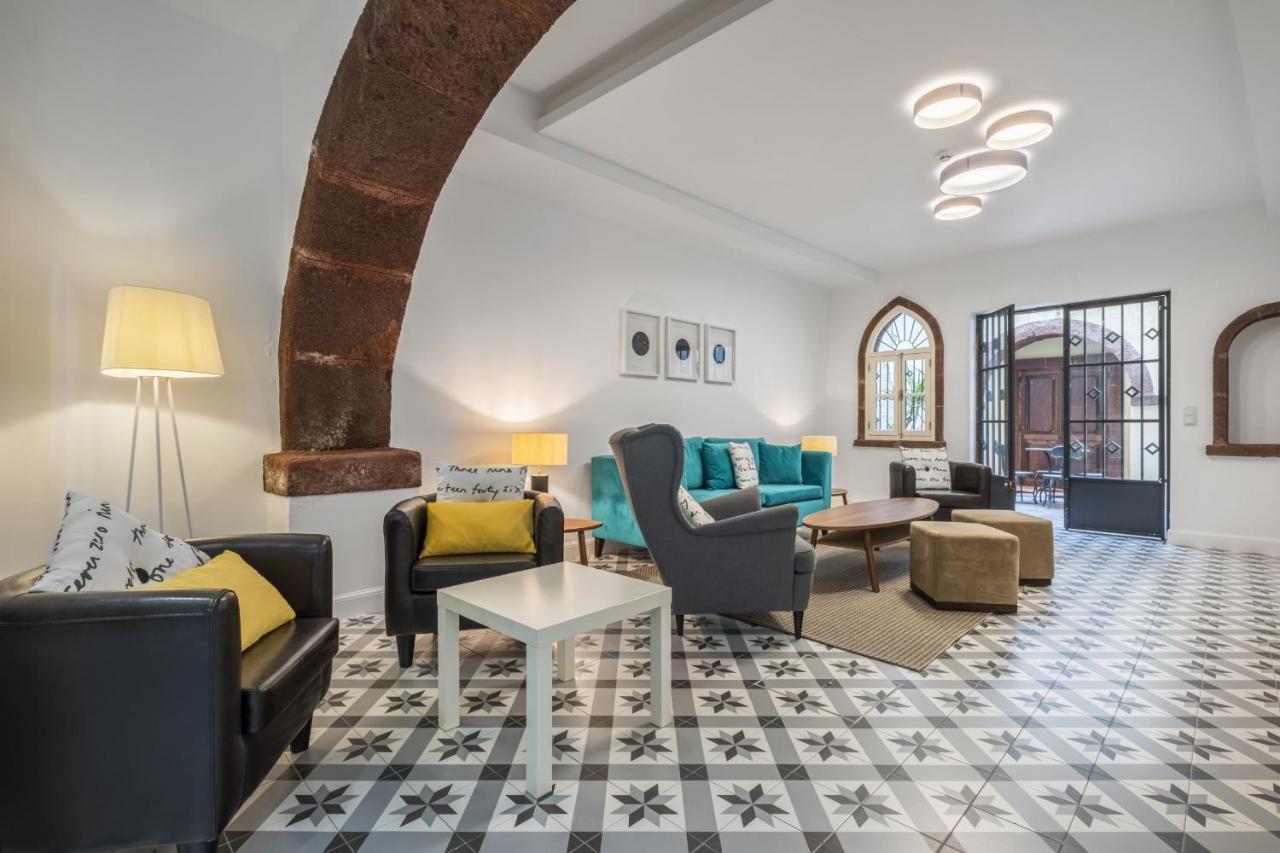Studios Funchal By Homing Bagian luar foto